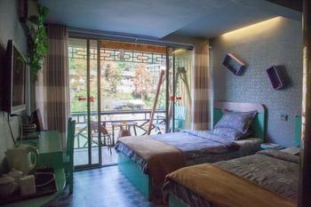 Fenghuang Lifetime True Love Hotel Kültér fotó